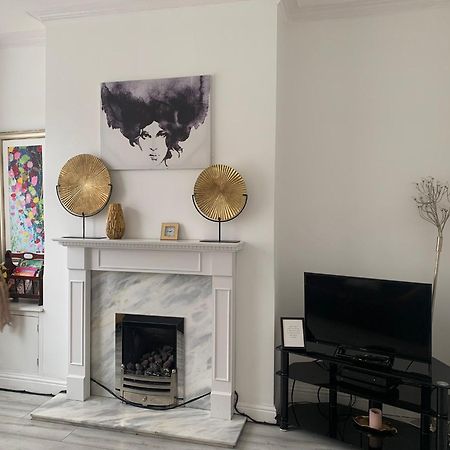 Villa Gorgeous Stylish Cheri Victorian House In Manchester Extérieur photo